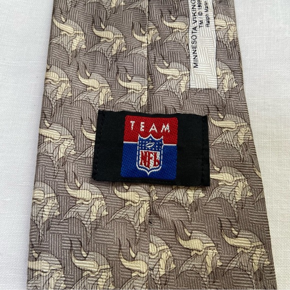 Minnesota Vikings NFL Tonal Logo Tie - Picture 4 of 5
